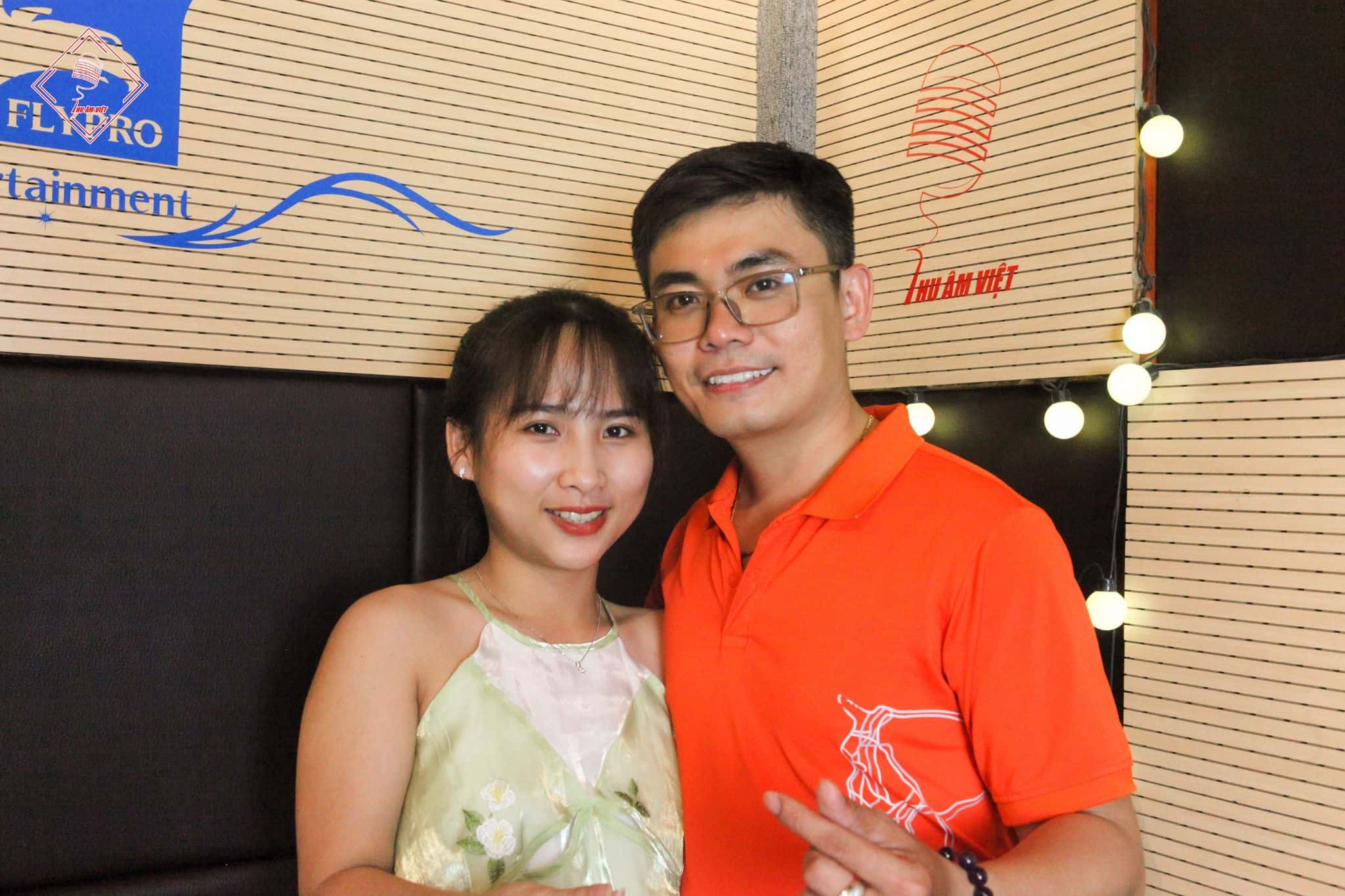 Thu âm liên khúc bài hát đám cưới