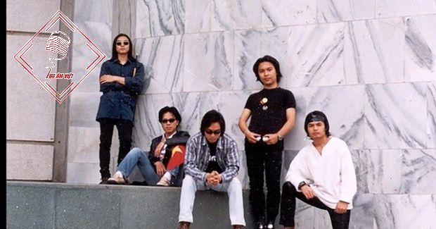 Nhóm nhạc Bức Tường được thành lập vào năm 1995