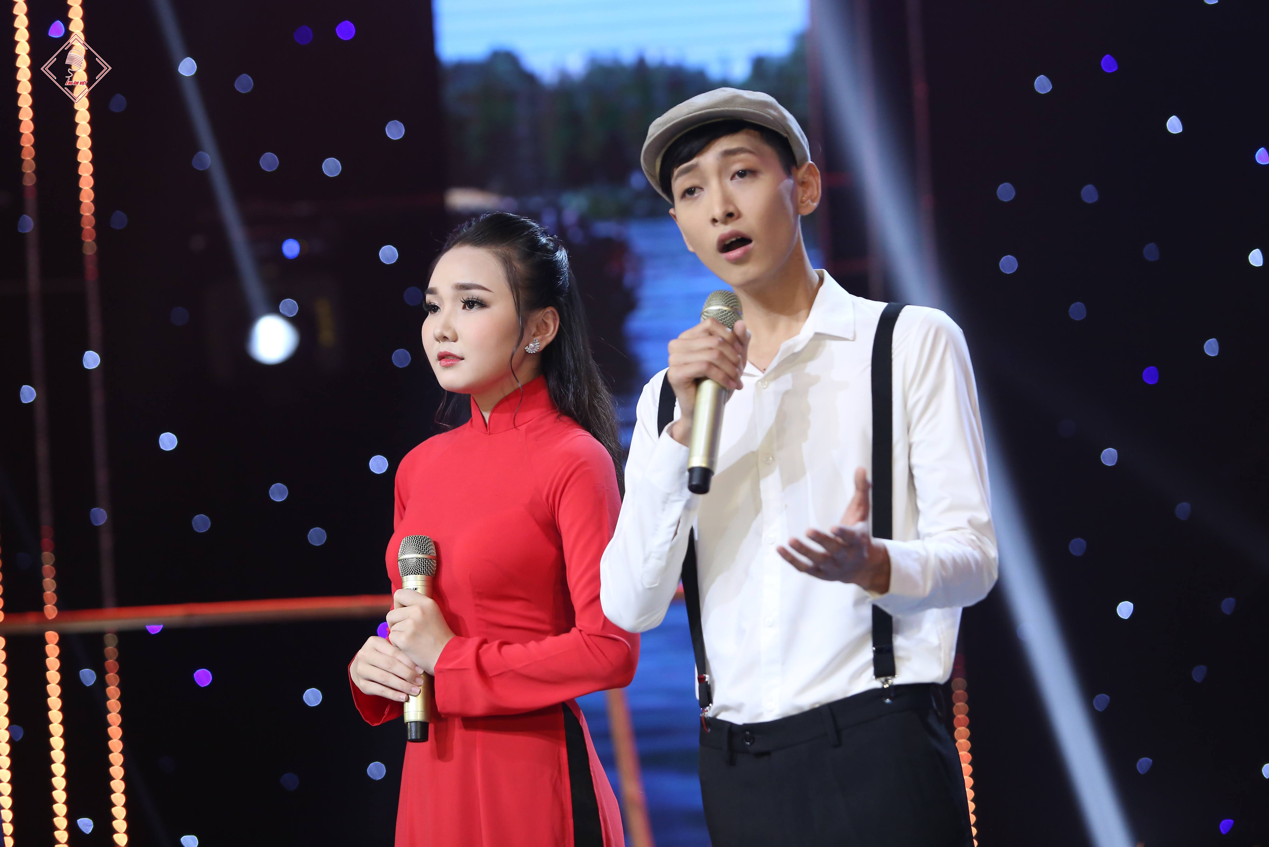 Ca sĩ Ngọc Trân và Kha Duy trong một dự án quay MV sân khấu do Thu Âm Việt sản xuất